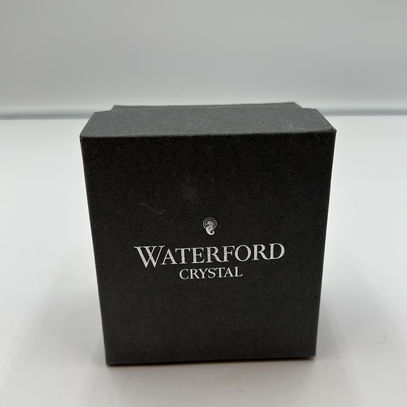 - Waterford Crystal Round Trinket Box and Lid - Picture 2 of 16